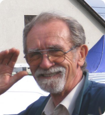 Herédi Géza 1164 Bp.XVI.(Cinkota) Fürd?hely u.10. Tel: 06 1-400 1246 Mobil:+36 30/293 4887 Email: heredigeza@gmail.com Egyesület: B-17 Rákosment Kisállattenyésztők Egyesülete